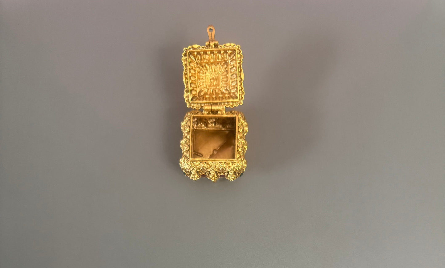 Sindoor Box-DG006