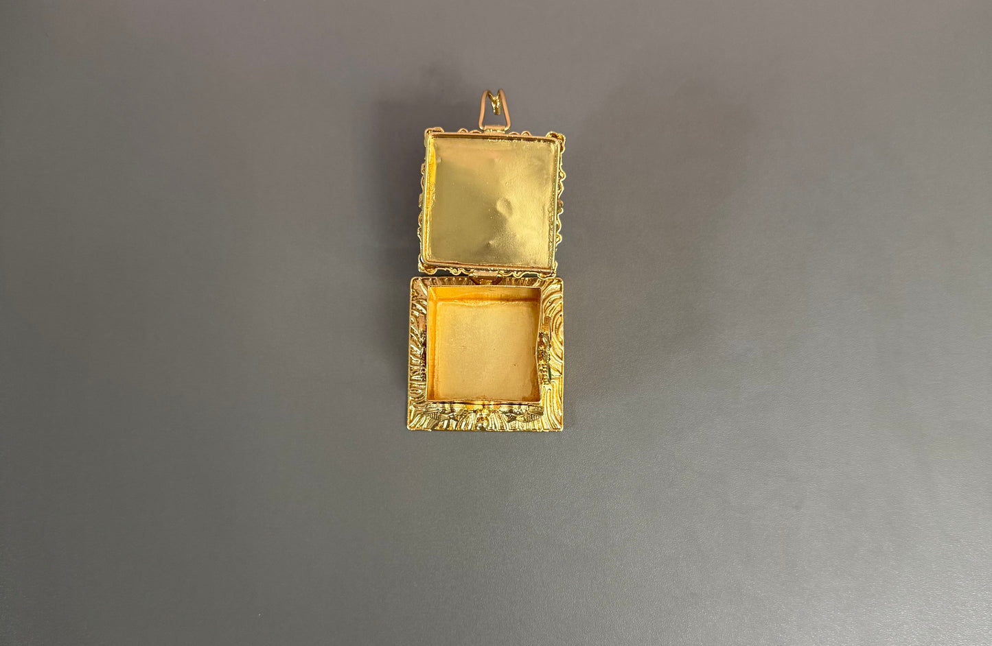 Sindoor Box-DG0029