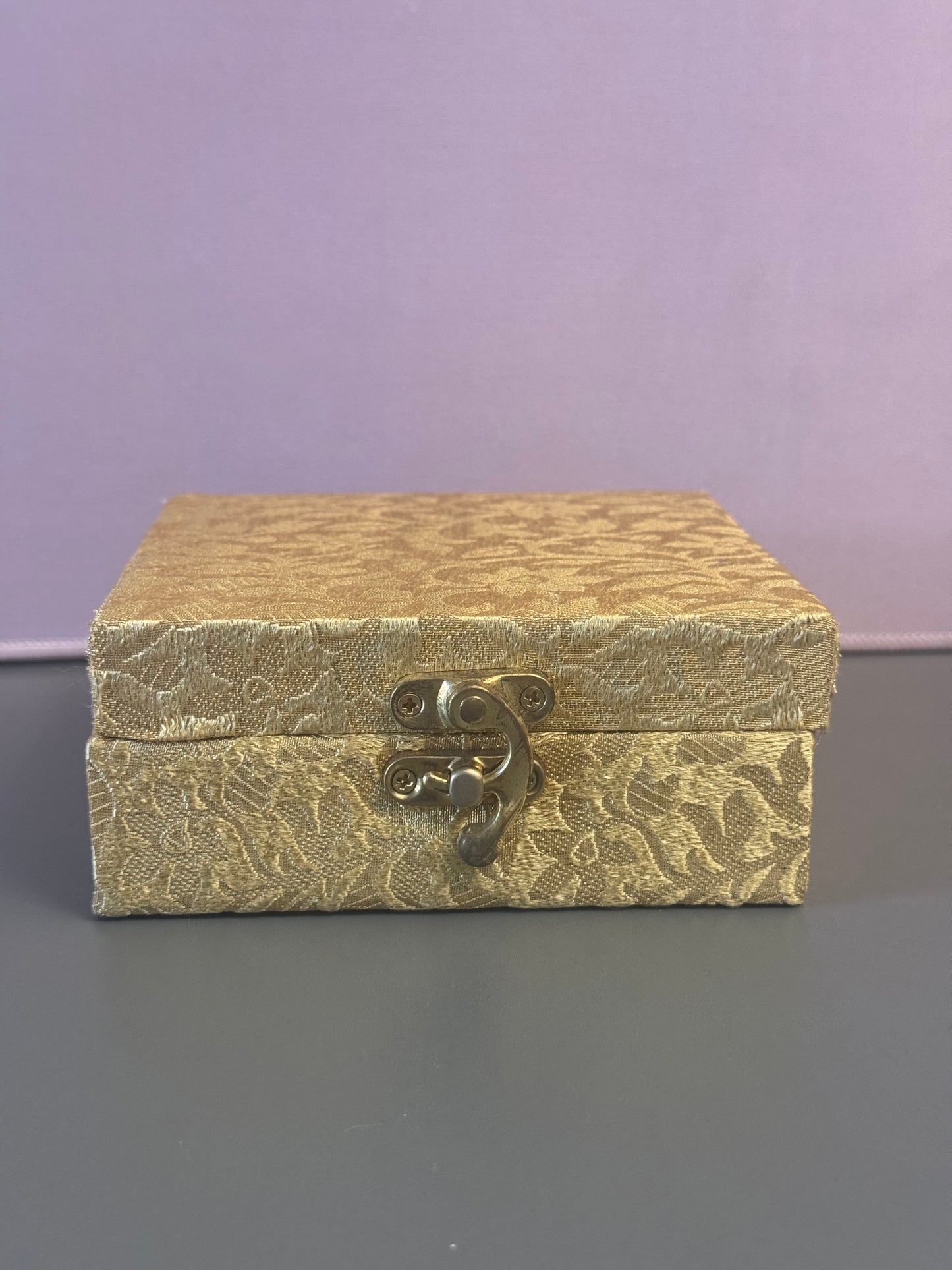 Gift Box-DG001