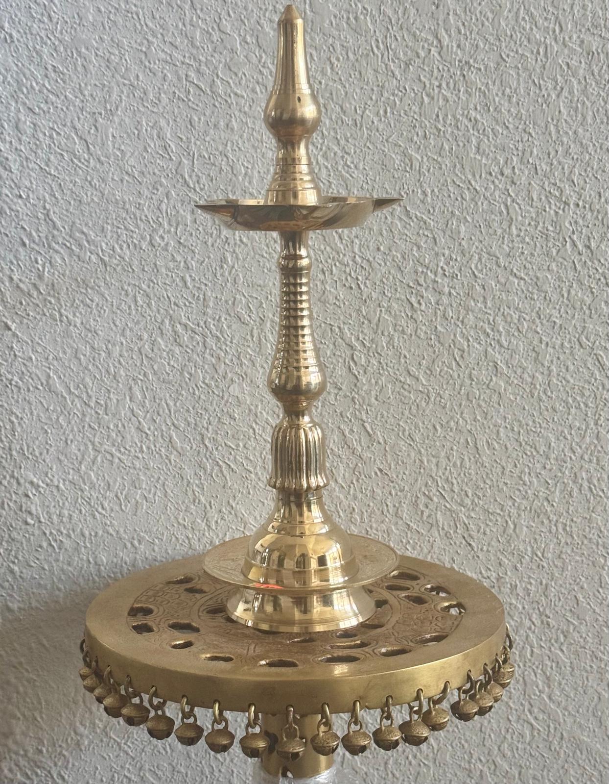 Kerala Style Golden Kuthu Vilaku