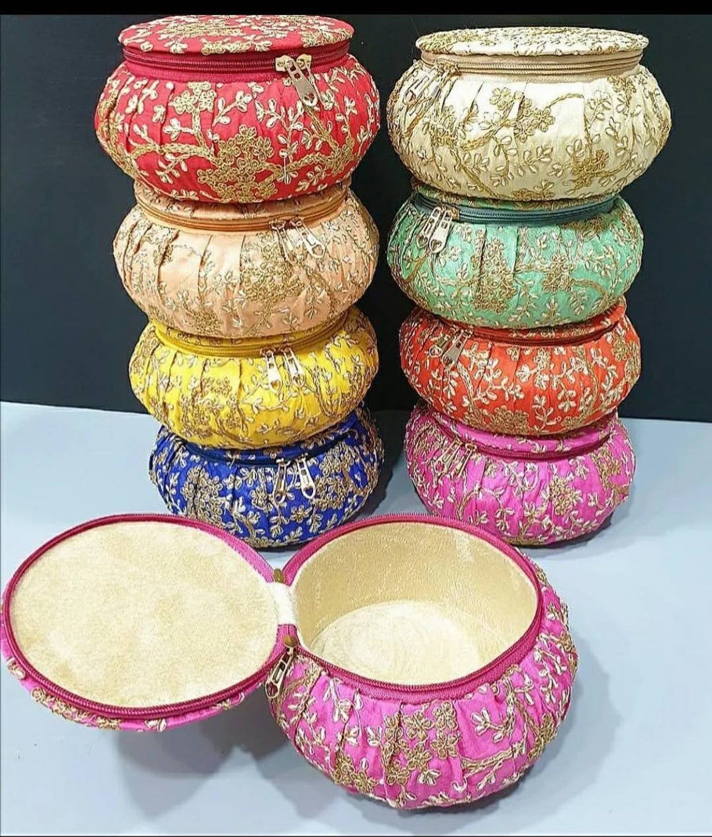 Embroiderd Bangle Box - Small
