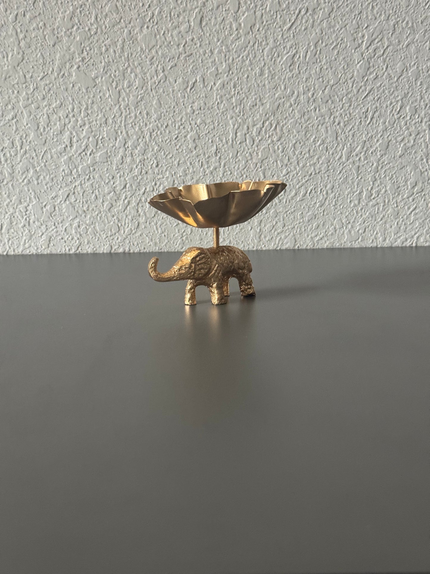 T Light Holder - DG009