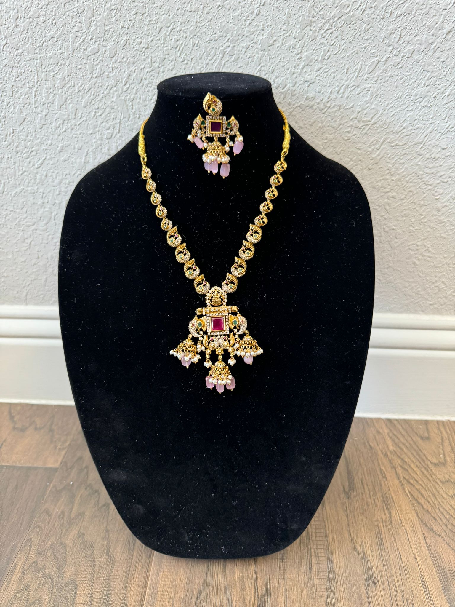 Victorian Necklace Set 16