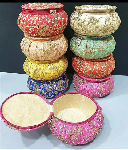 Embroiderd Bangle  Box - Small